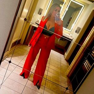 ByEgreis cut out suit set